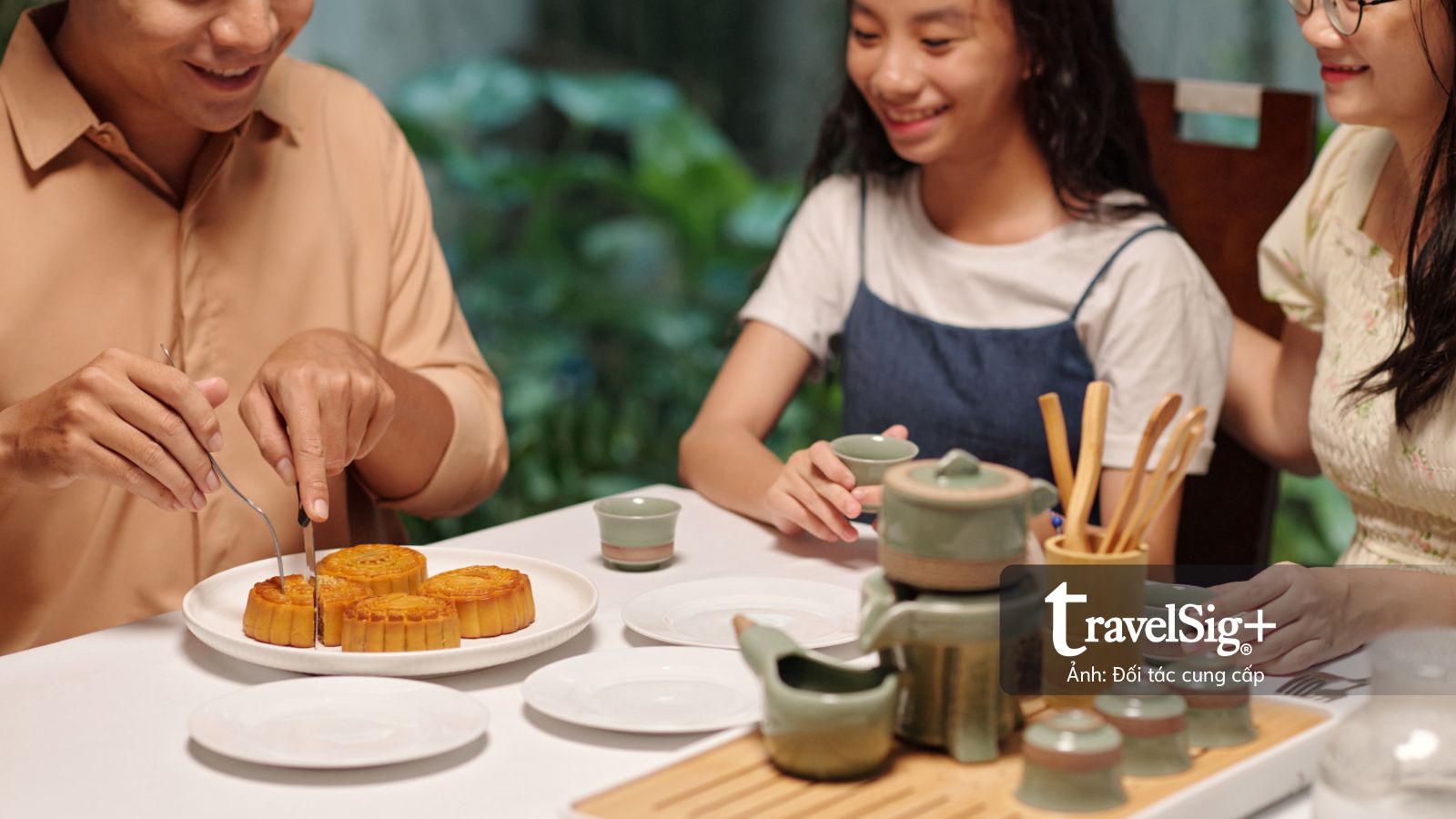 Booking.com dẫn lối khám phá sắc vị Trung thu châu Á