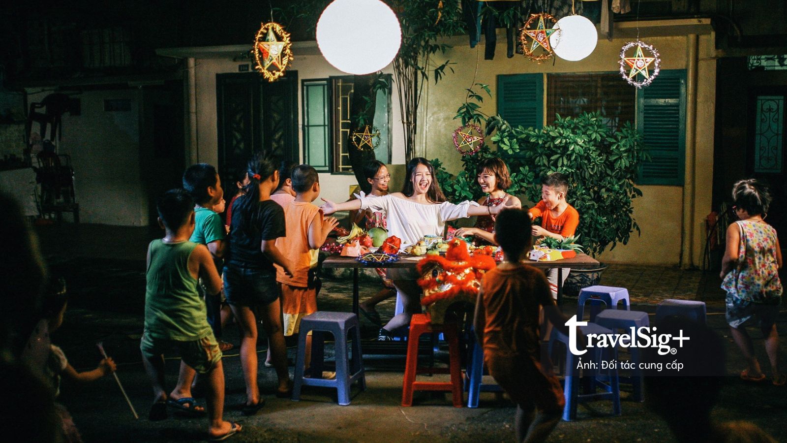 Booking.com dẫn lối khám phá sắc vị Trung thu châu Á