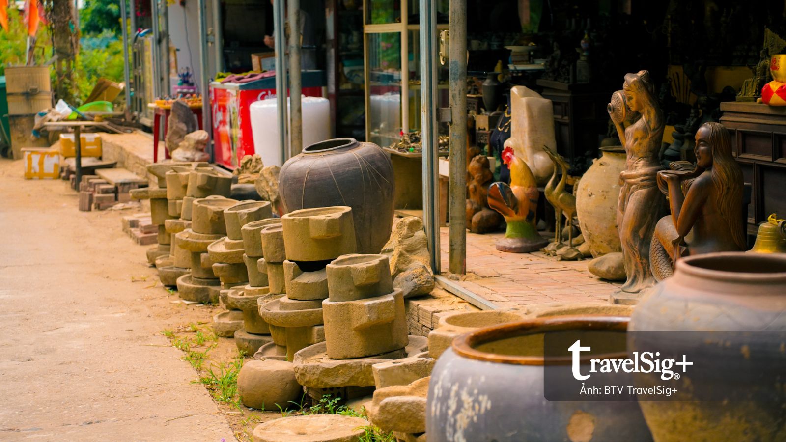 Làng gốm Thanh Hà - Từ đất thành di sản văn hoá