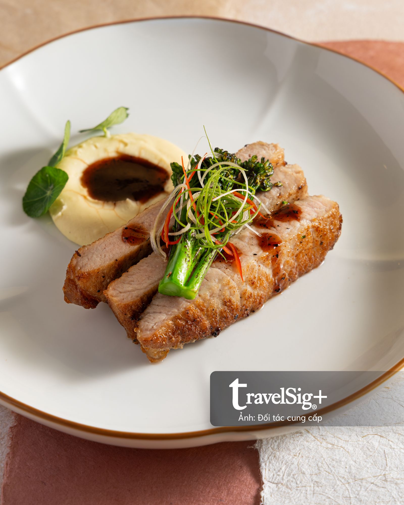 Dấu ấn 9 năm gìn giữ hồn Việt bằng ngôn ngữ ẩm thực của Vietnam House Restaurant