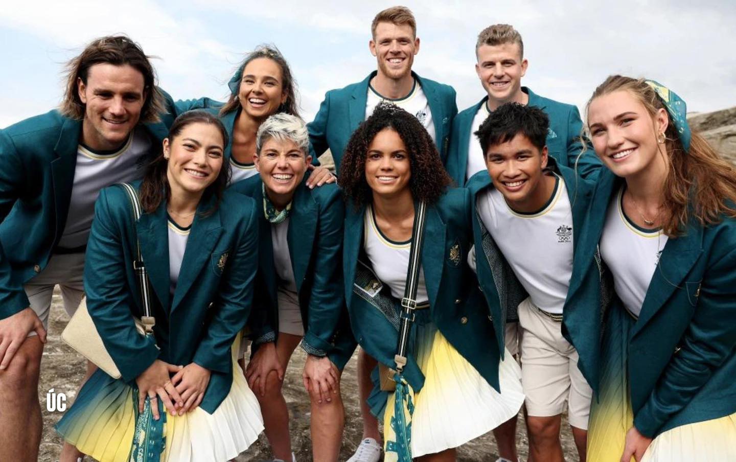 Ấn tượng với trang phục các nước tại Olympic Paris 2024, biểu tượng văn hóa và niềm tự hào dân tộc