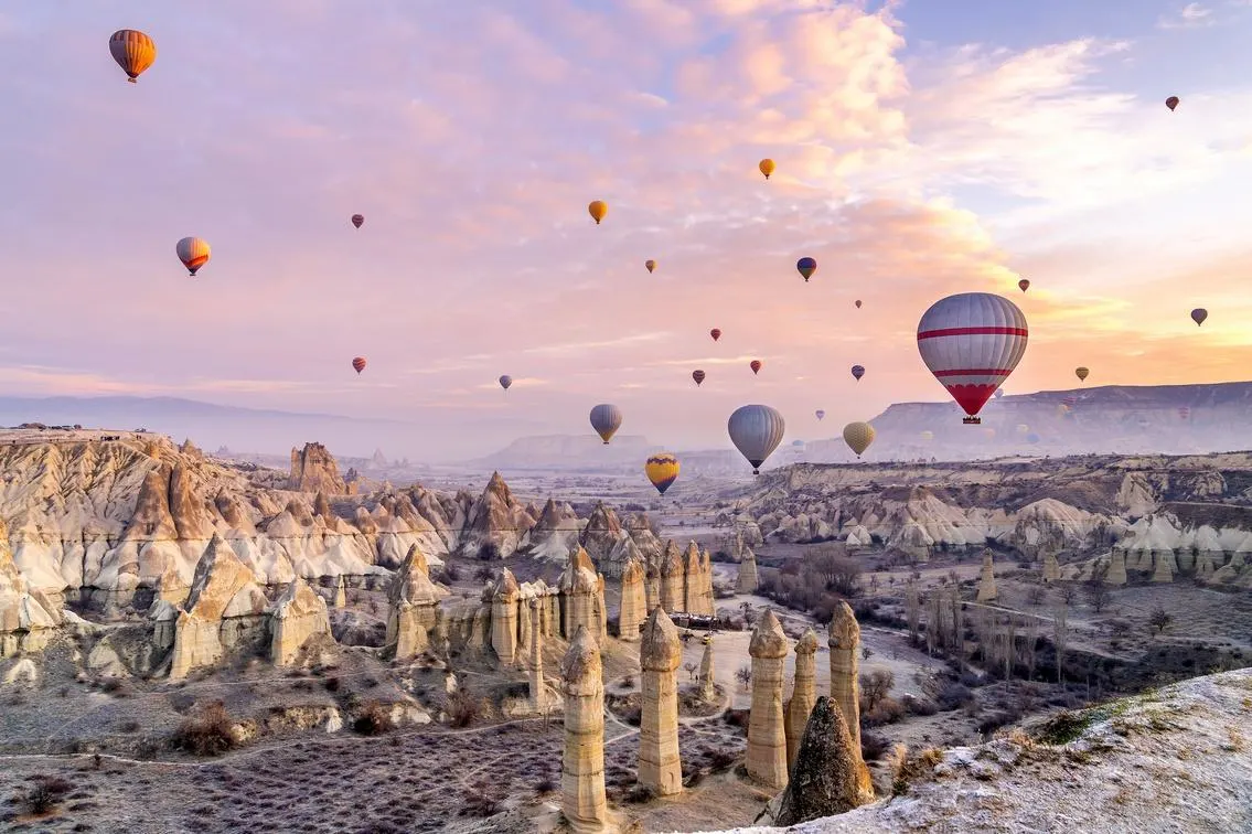 Cappadocia, vùng đất của khinh khí cầu và huyền thoại, một hành trình qua hai lục địa