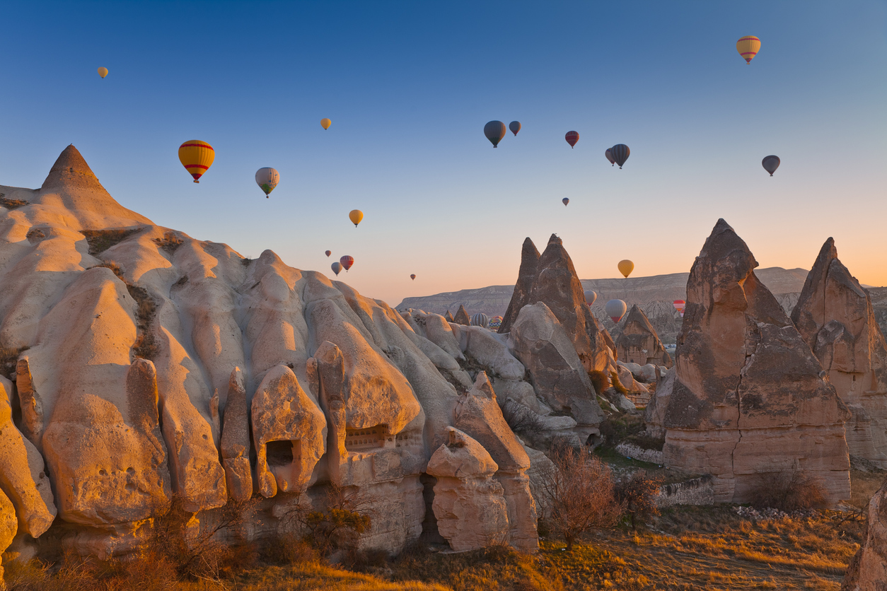 Cappadocia, vùng đất của khinh khí cầu và huyền thoại, một hành trình qua hai lục địa