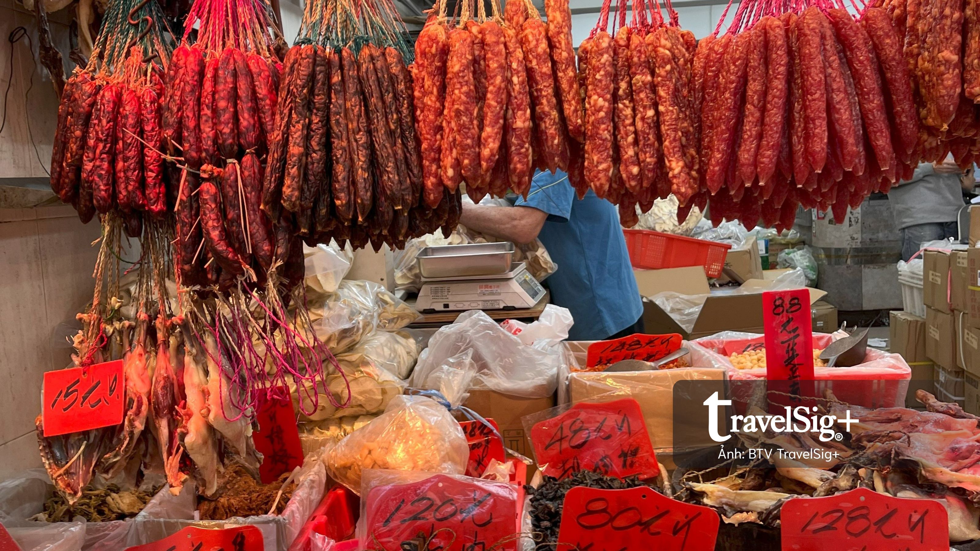 Con đường “hải vị” Hong Kong