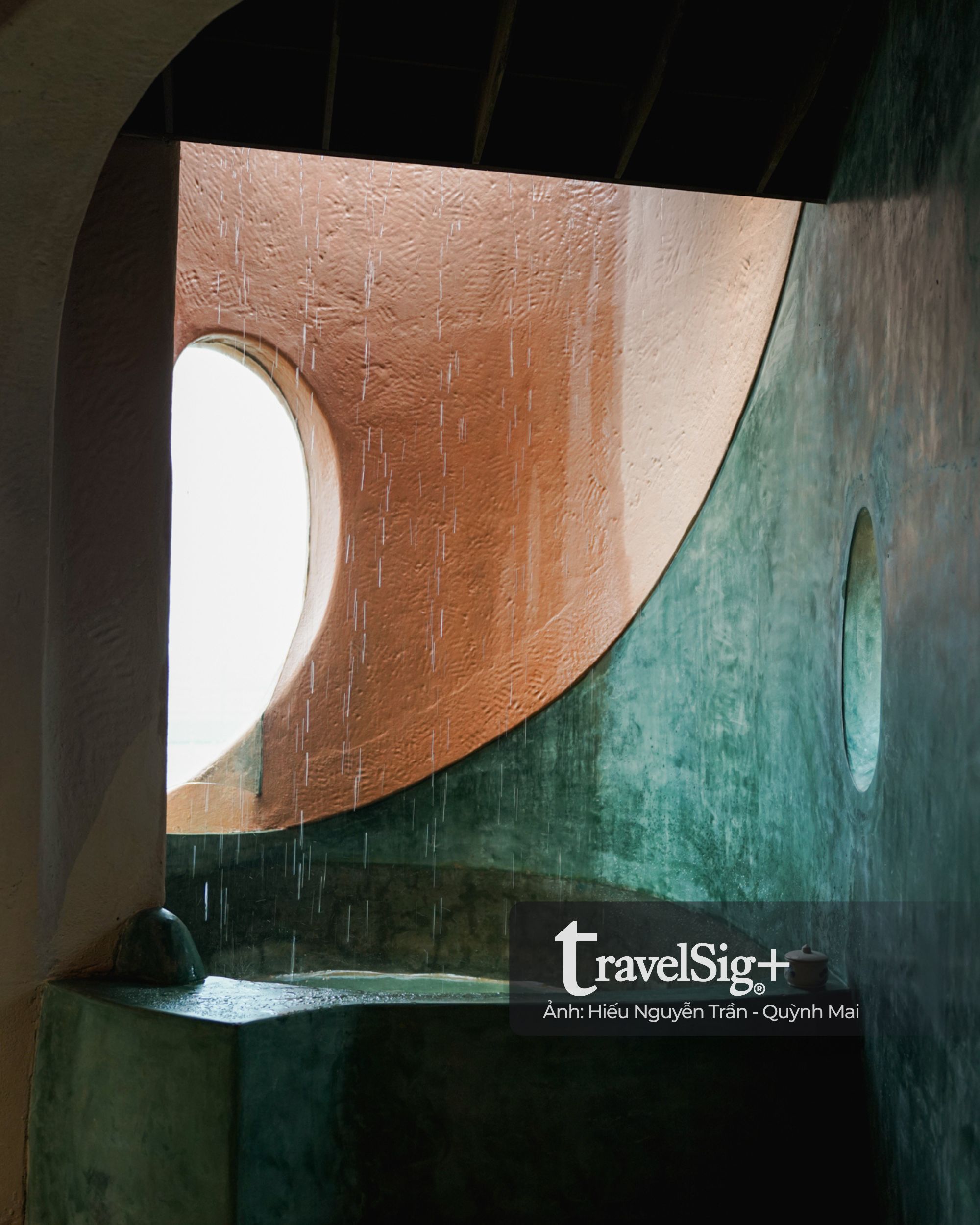 Đến Hội An, ở trong gam màu trầm của RÊU Boutique