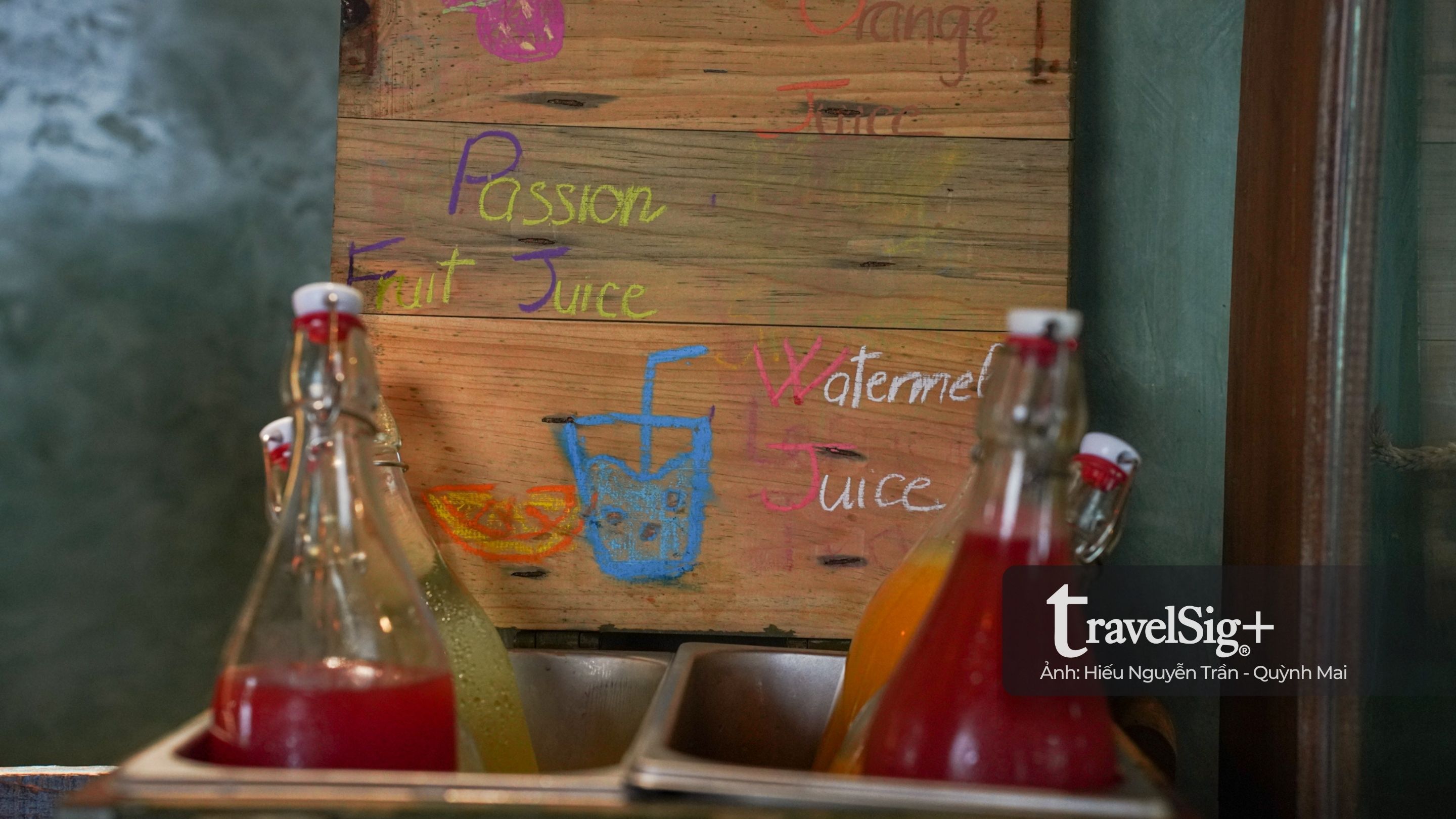 Đến Hội An, ở trong gam màu trầm của RÊU Boutique