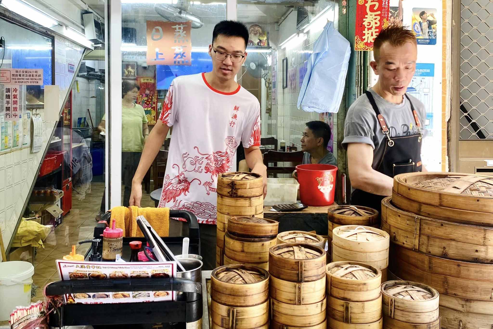 Discover Hong Kong: Hành trình từ làng chài cổ kính đến đỉnh núi kỳ vĩ