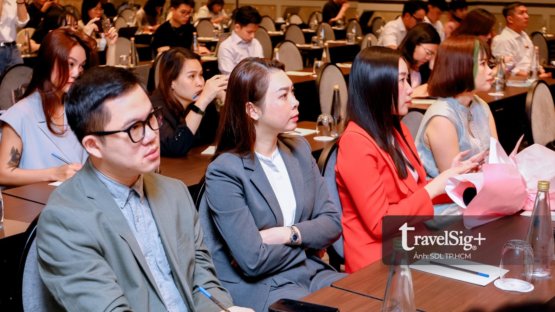 Khách mời, nhà tài trợ và báo chí tham gia Họp báo ITE HCMC 2025 sáng ngày 13/8/2025.