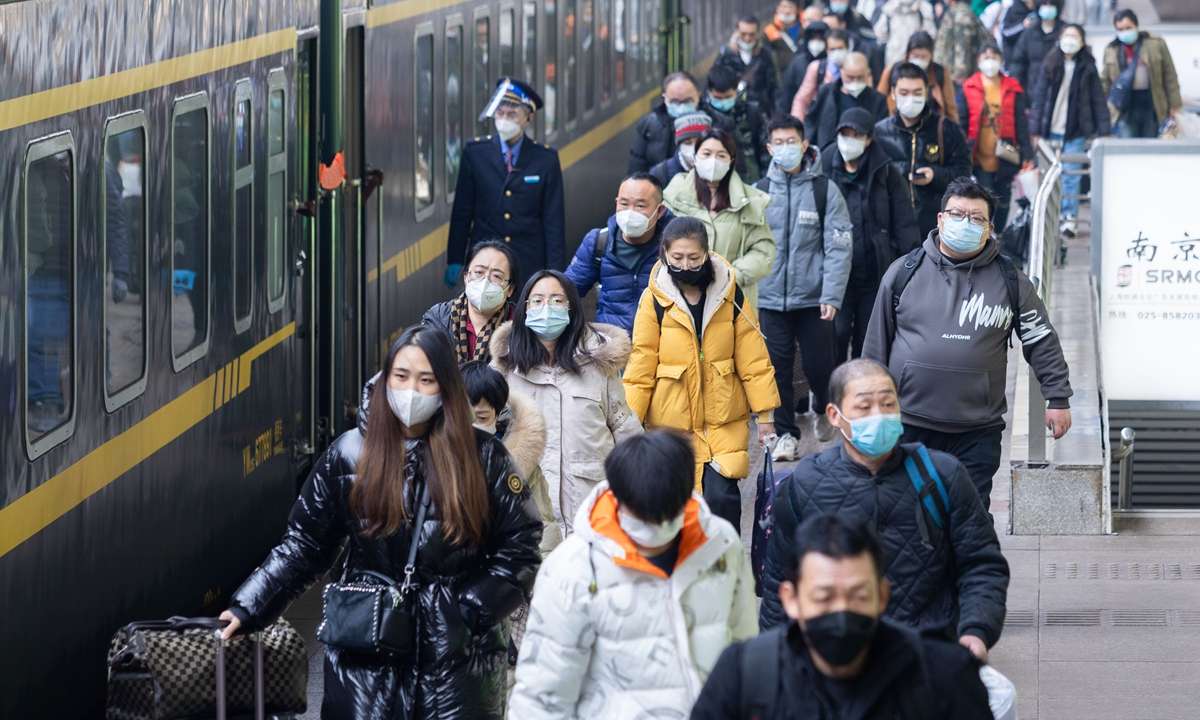 Du lịch Lễ hội mùa xuân của Trung Quốc bắt đầu với mức tăng kỷ lục