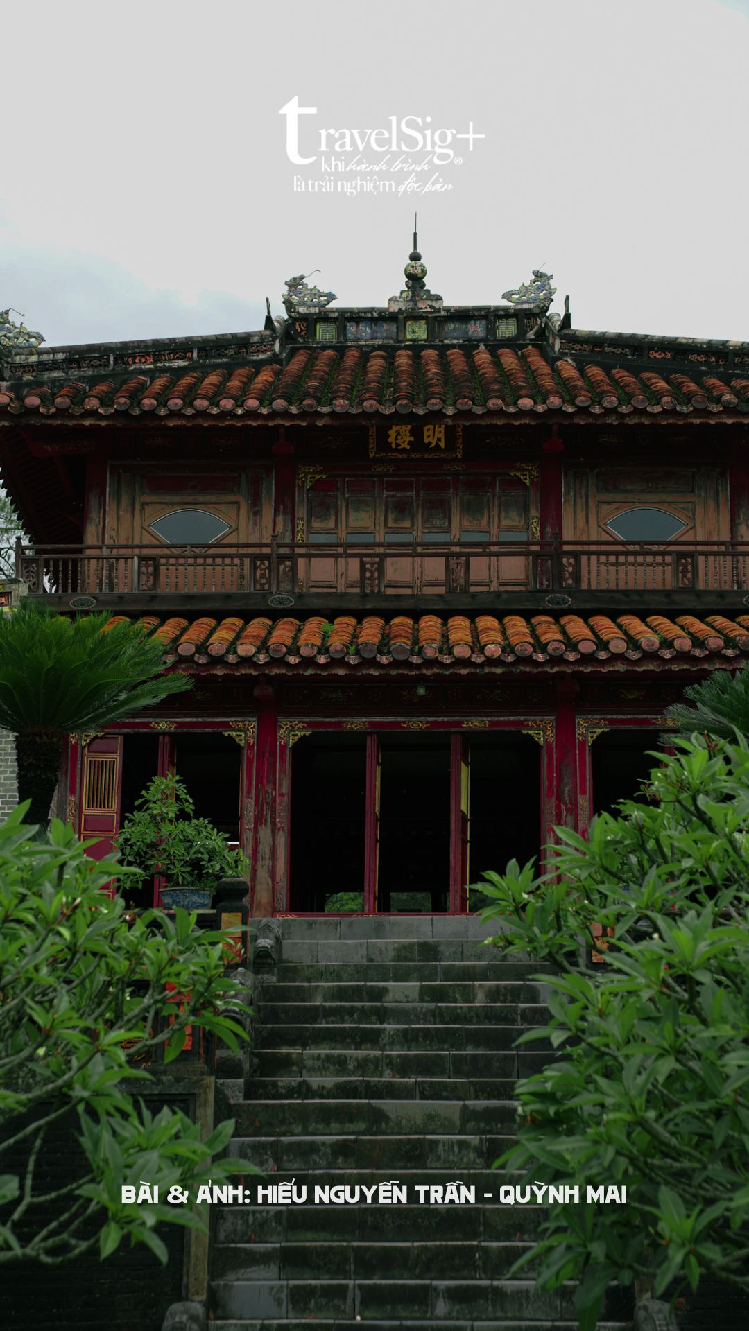 Dưới bóng thời gian: Hành trình qua ba cõi đế vương