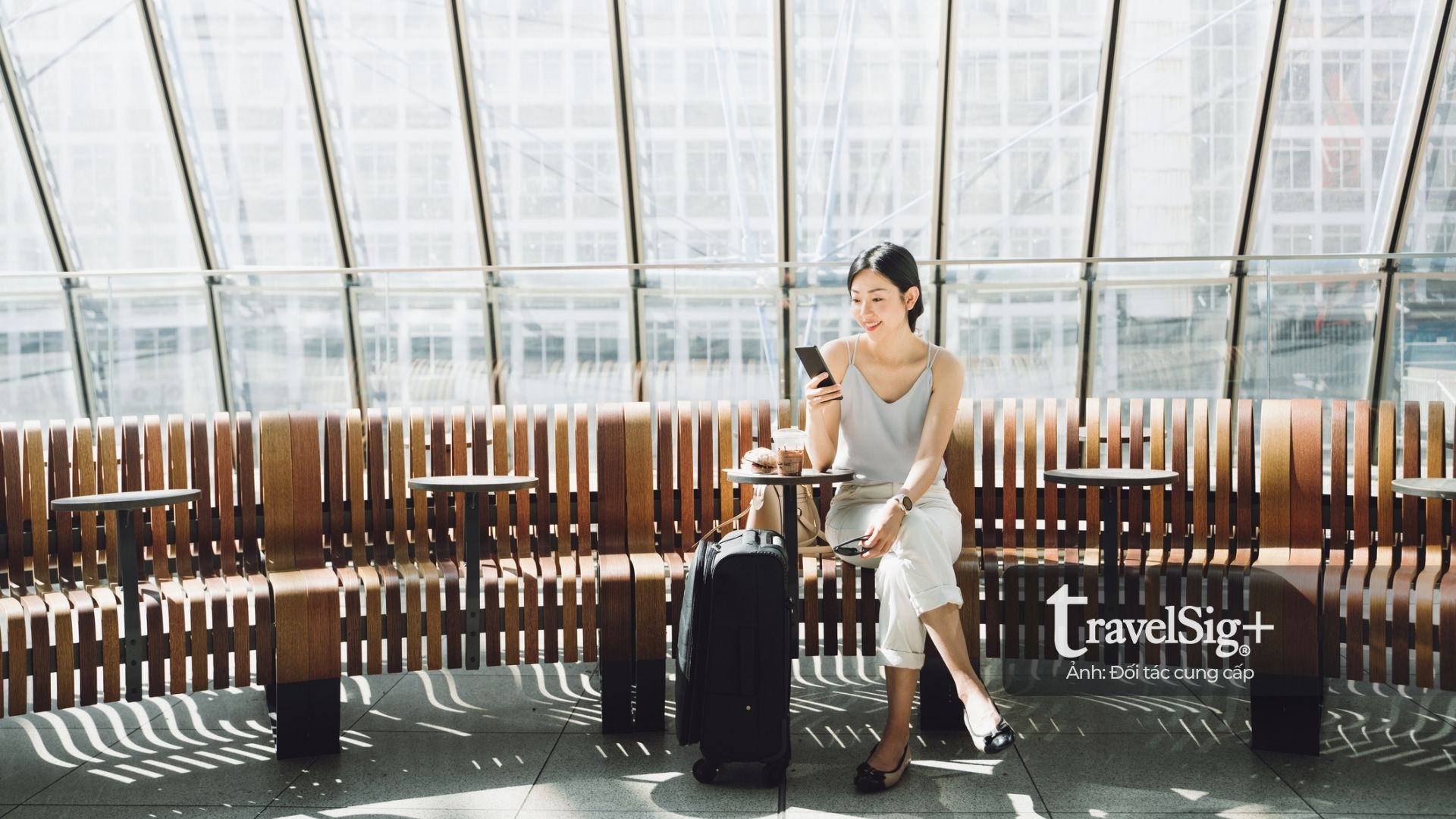 Du khách ưu tiên kết nối mạng di động khi đi nước ngoài