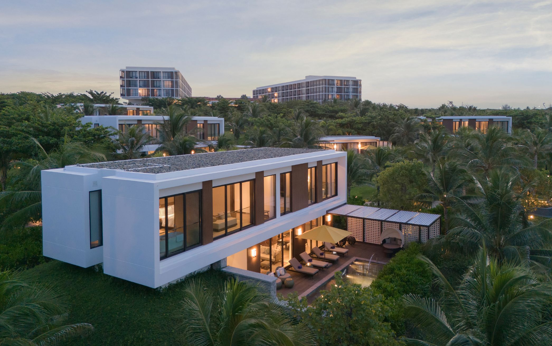Easy Escape - Westin Cam Ranh