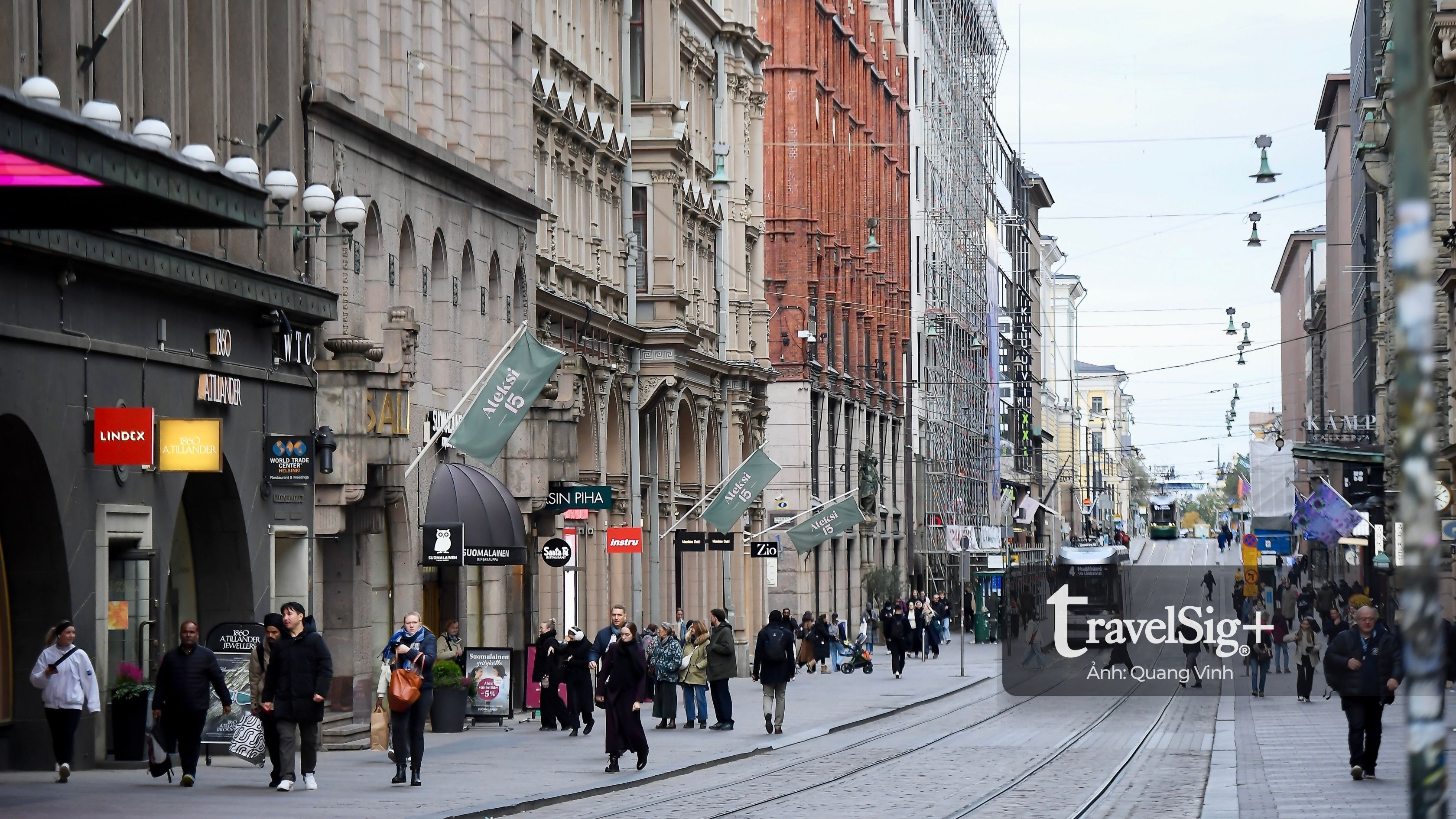 Helsinki trong những tháng cuối năm có vẻ đẹp rất khó diễn tả: lạnh, trong trẻo và yên bình đặc biệt.