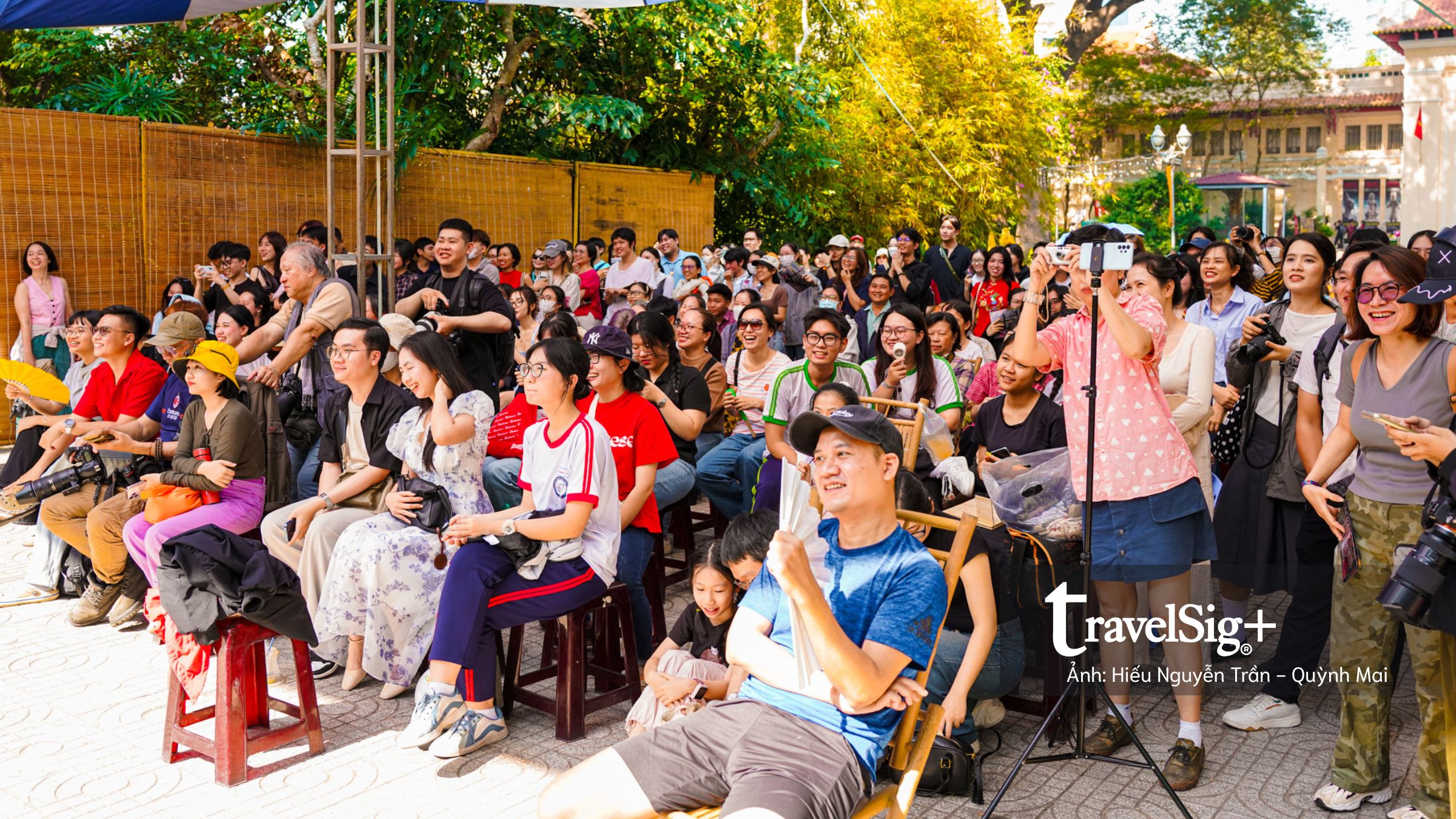 Hát bội giữa lòng di tích lịch sử