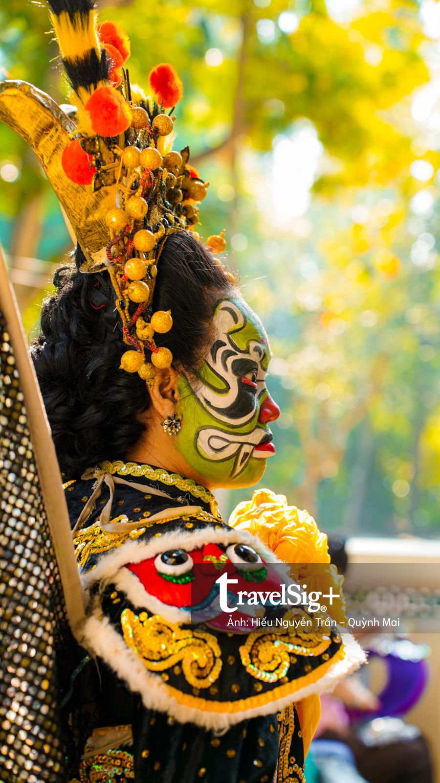 Hát bội giữa lòng di tích lịch sử