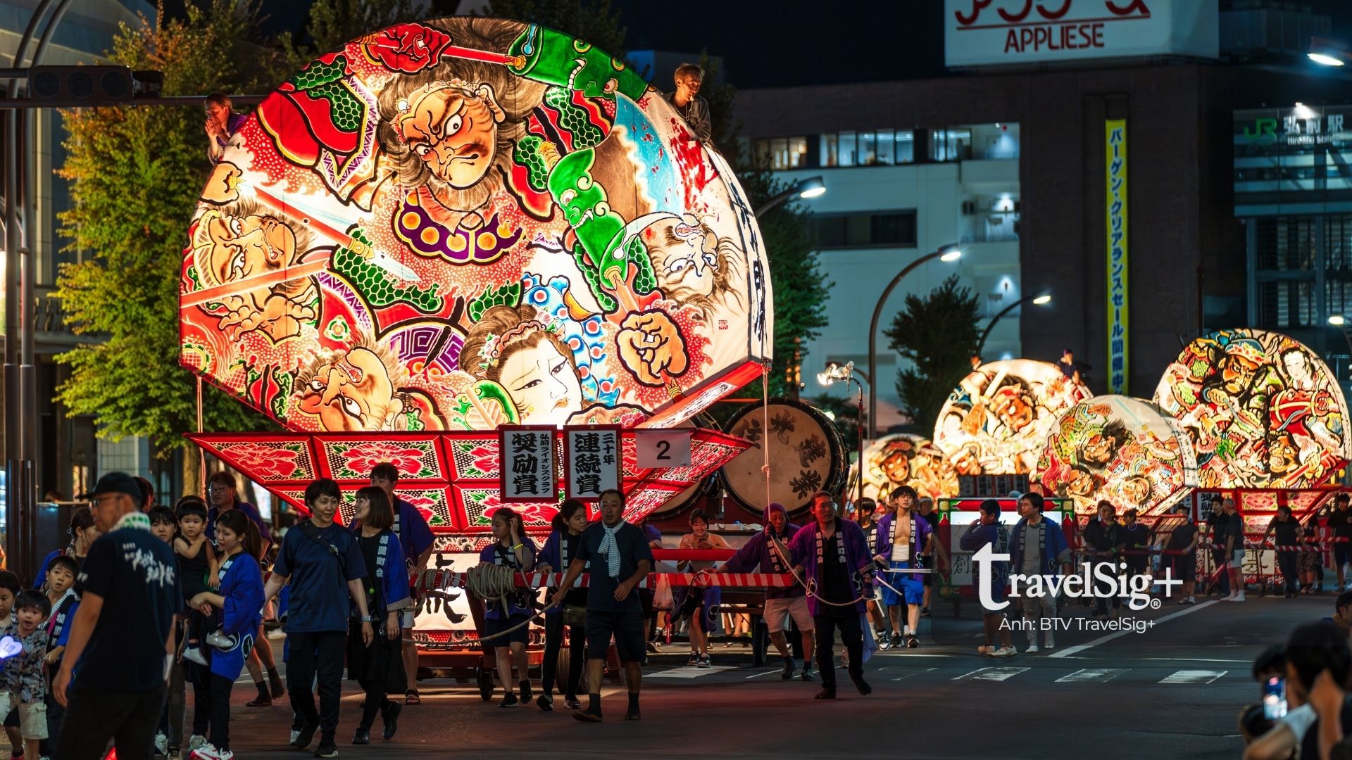Hirosaki Neputa Festival: Lễ hội ánh sáng mùa hè rực rỡ ở Aomori, Nhật Bản