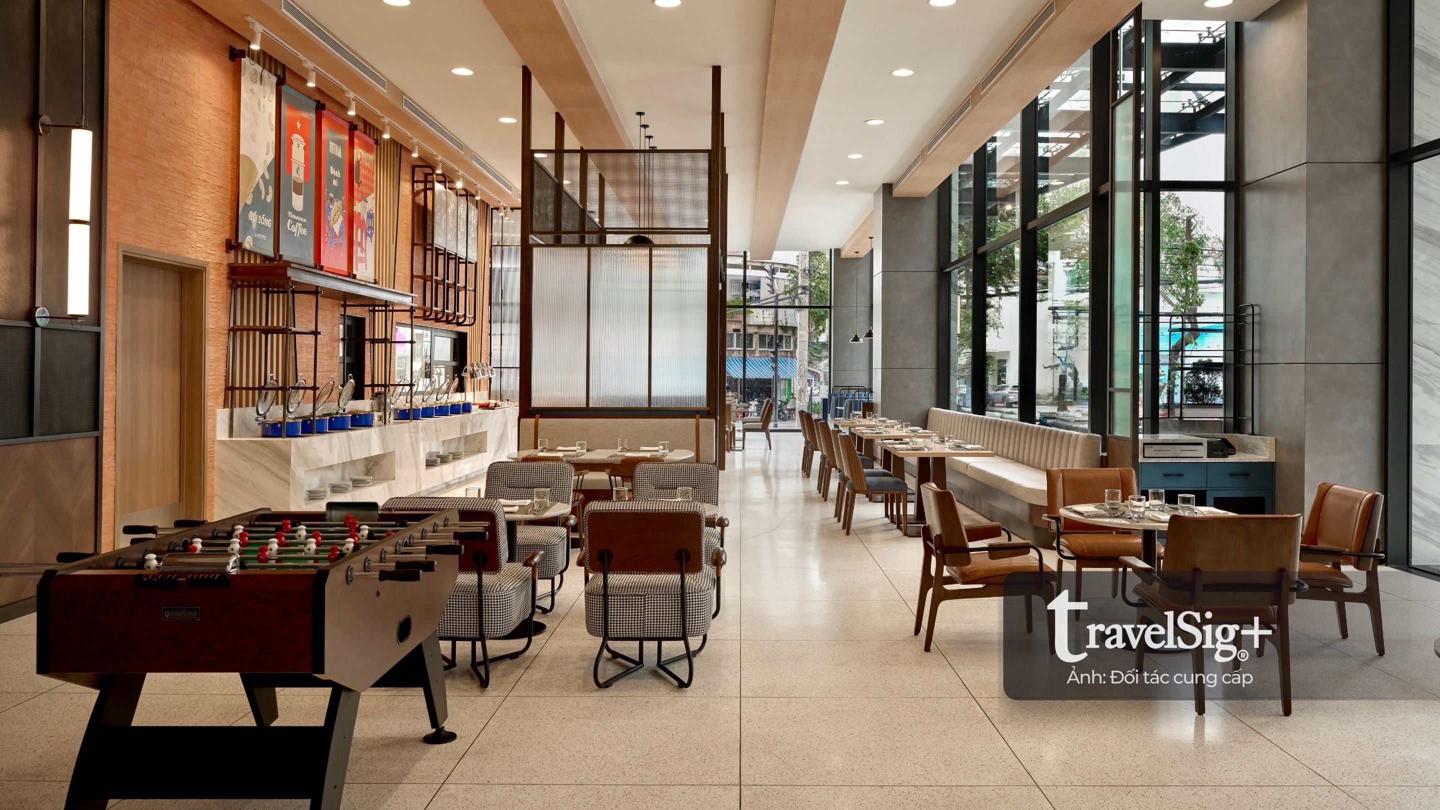 Four Points by Sheraton Nha Trang sở hữu ba không gian sự kiện, đáp ứng đa dạng nhu cầu tổ chức sự kiện như hội nghị doanh nghiệp, tiệc tùng và nhiều hoạt động giao lưu kết nối khác.