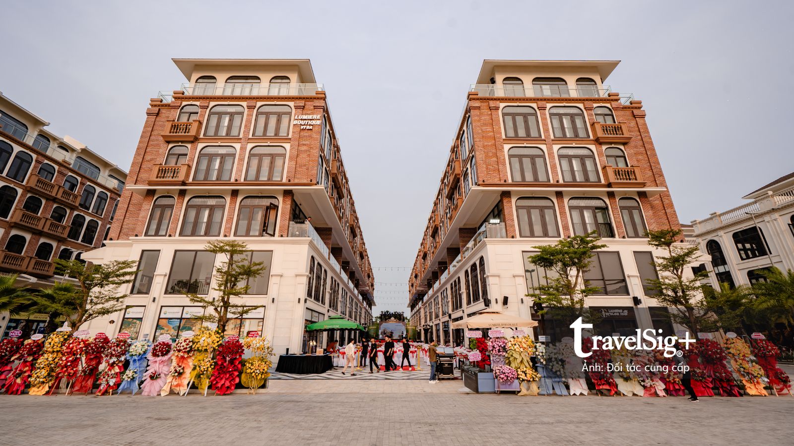 Khai trương Lumiere Boutique Vỹ Dạ, điểm chạm mới giữa di sản và hiện đại