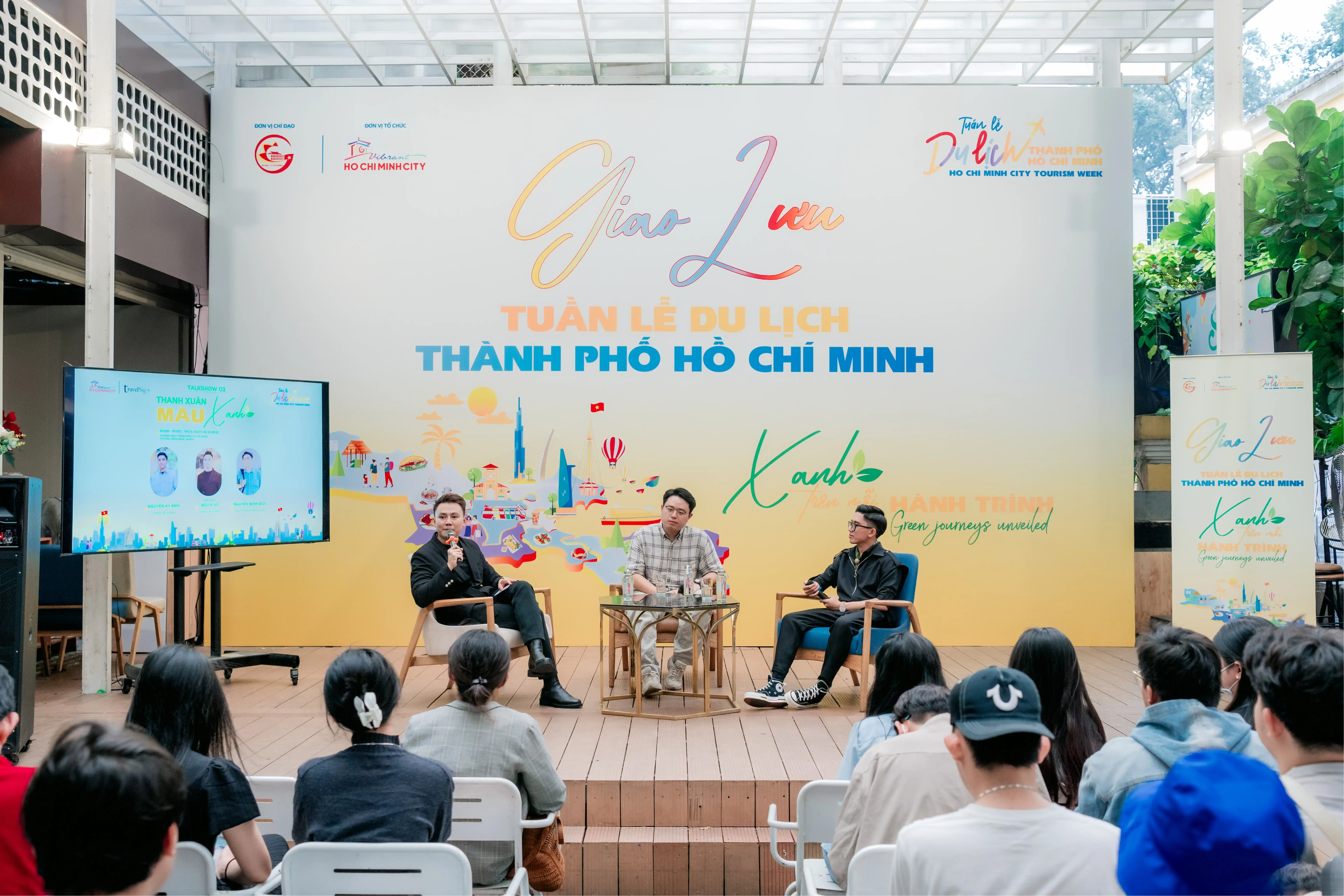 Khi travel blogger, hoạ sĩ trẻ cùng thảo luận về chuyện làm nghề và lối sống xanh