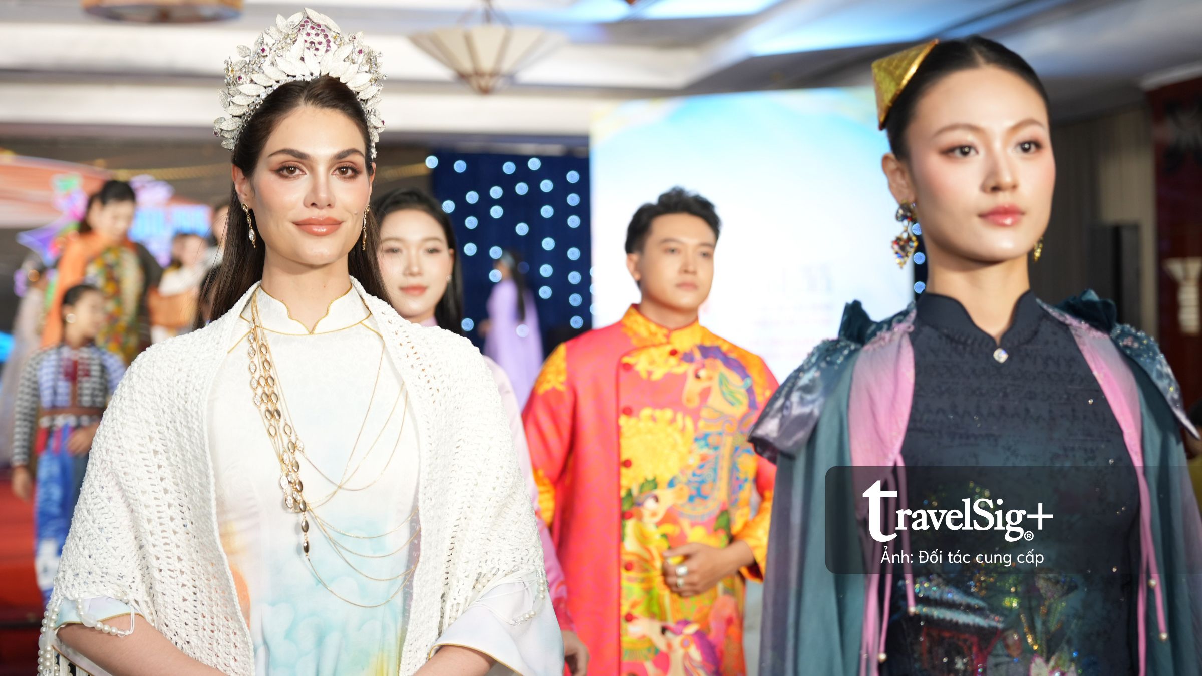 Lễ hội Áo dài TP.HCM lần thứ 12 năm 2026 “Sợi tơ vàng son – Dệt nên khát vọng”