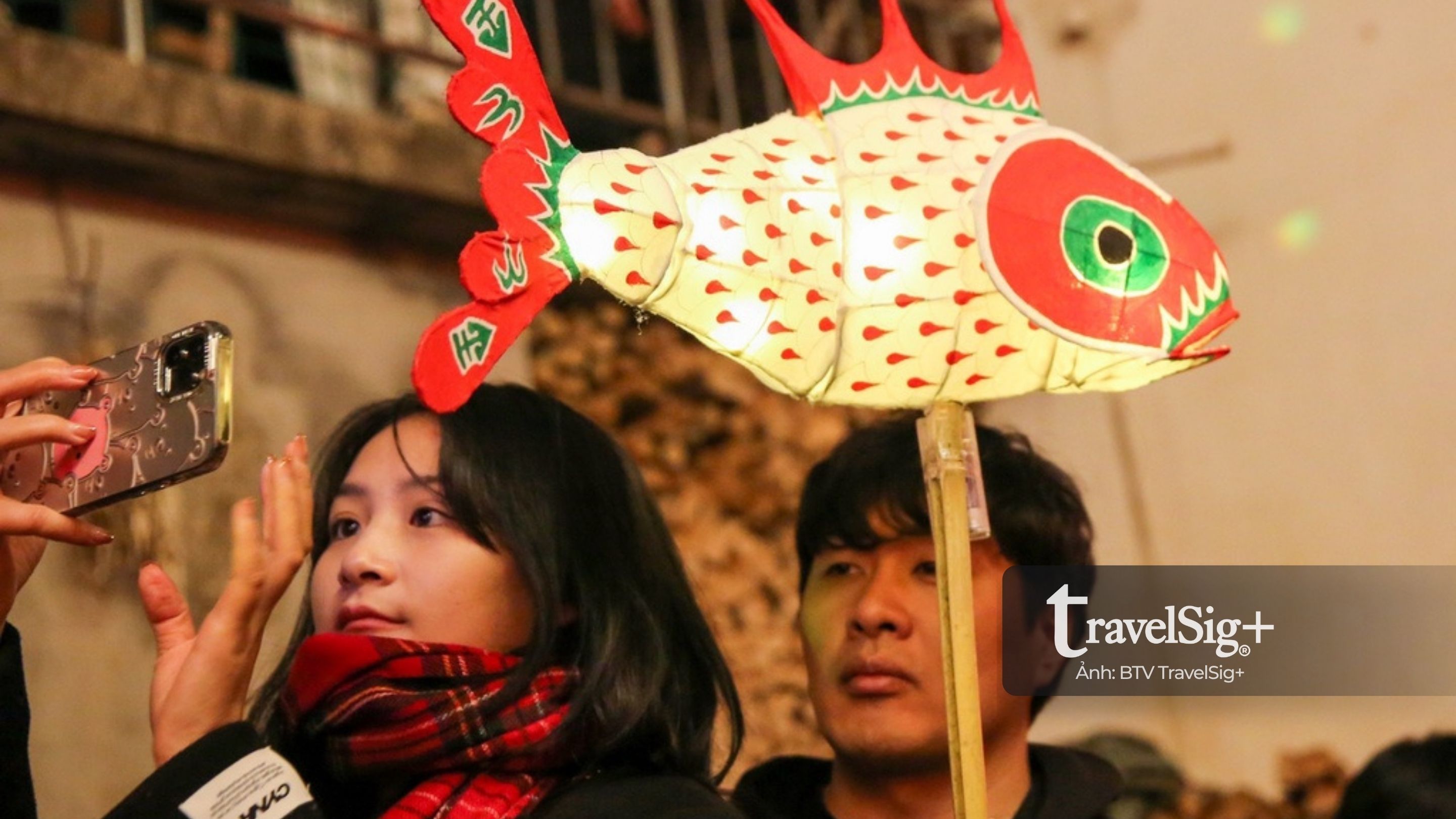 Lồng đèn cá chép - Ánh sáng huyền thoại giữa đêm Trung Hoa