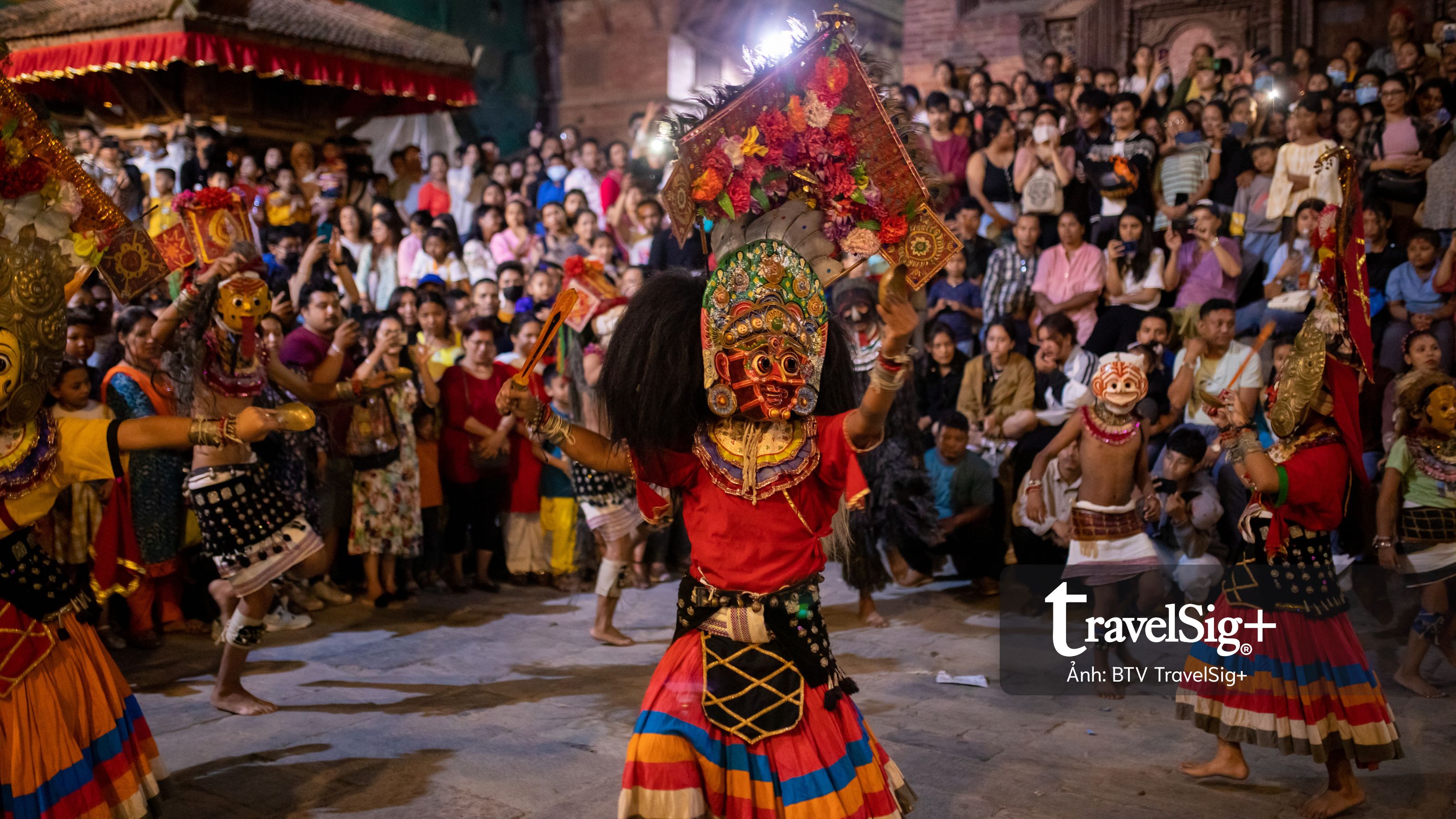 Nepal giữa tầng mây Himalaya: Một nhịp thở chậm của bình yên