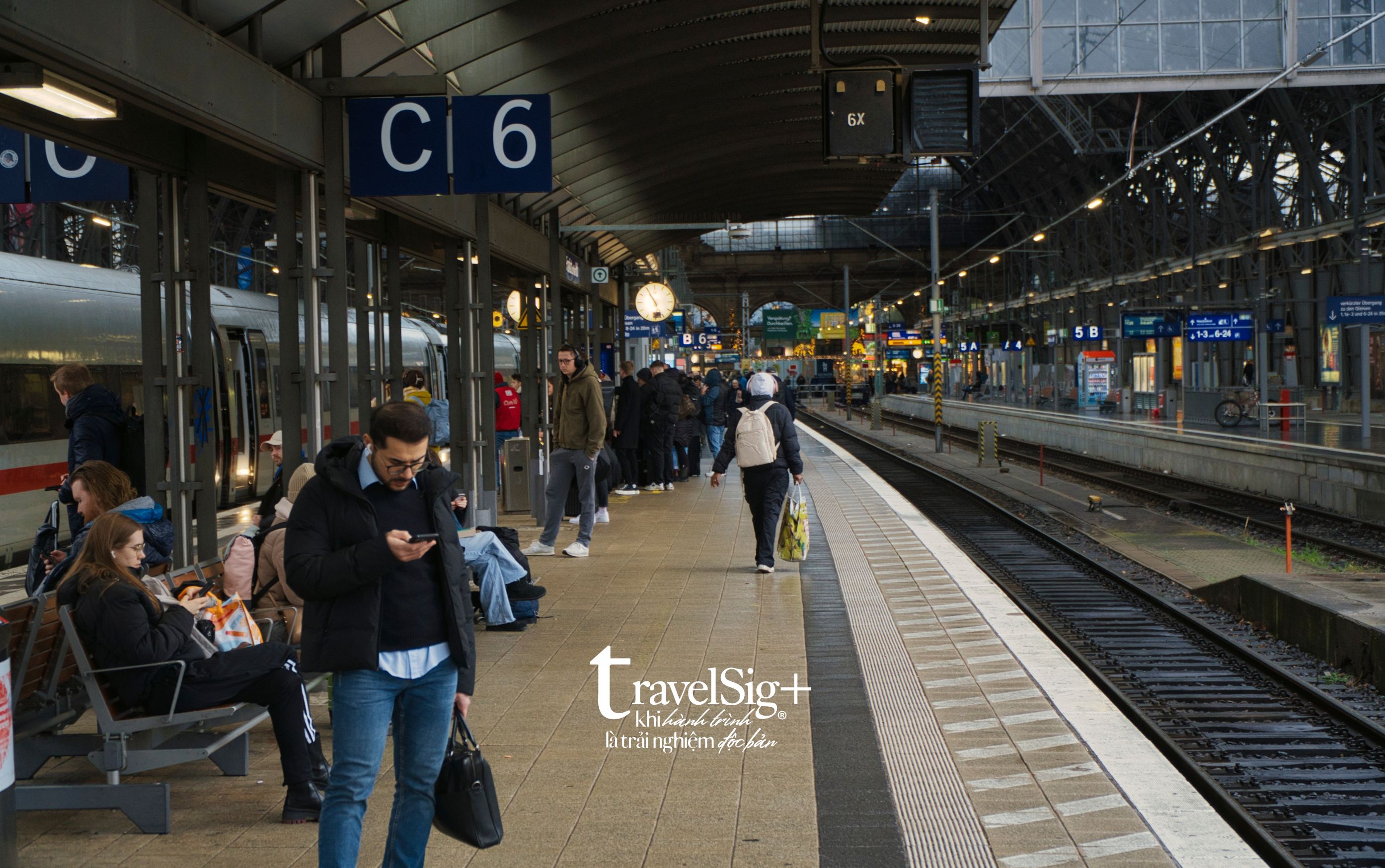 Nhà ga Frankfurt - Cánh cửa sắt hoa lệ giữa lòng châu Âu