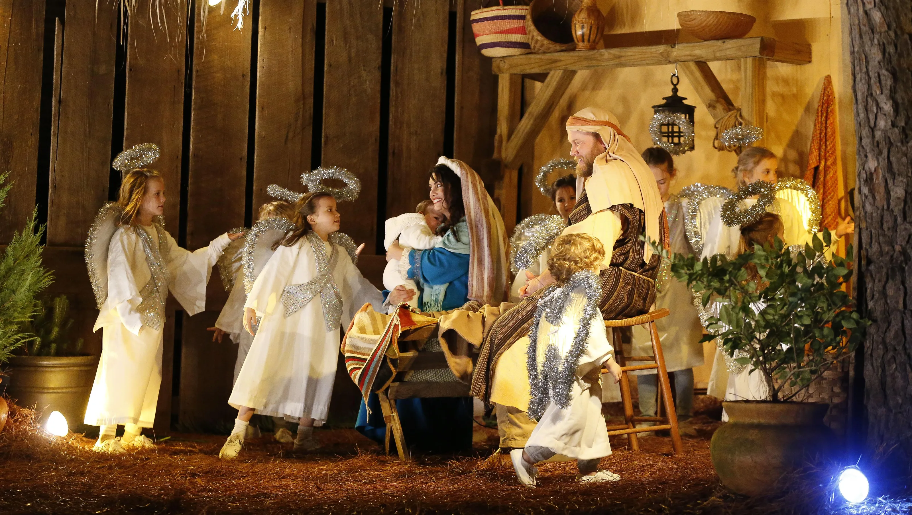 Nhà thờ Giáng Sinh ở Bethlehem, biểu tượng linh thiêng của mùa Noel