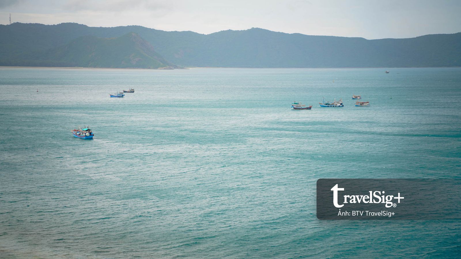 Những cung đường mở ra giữa biển xanh Côn Đảo