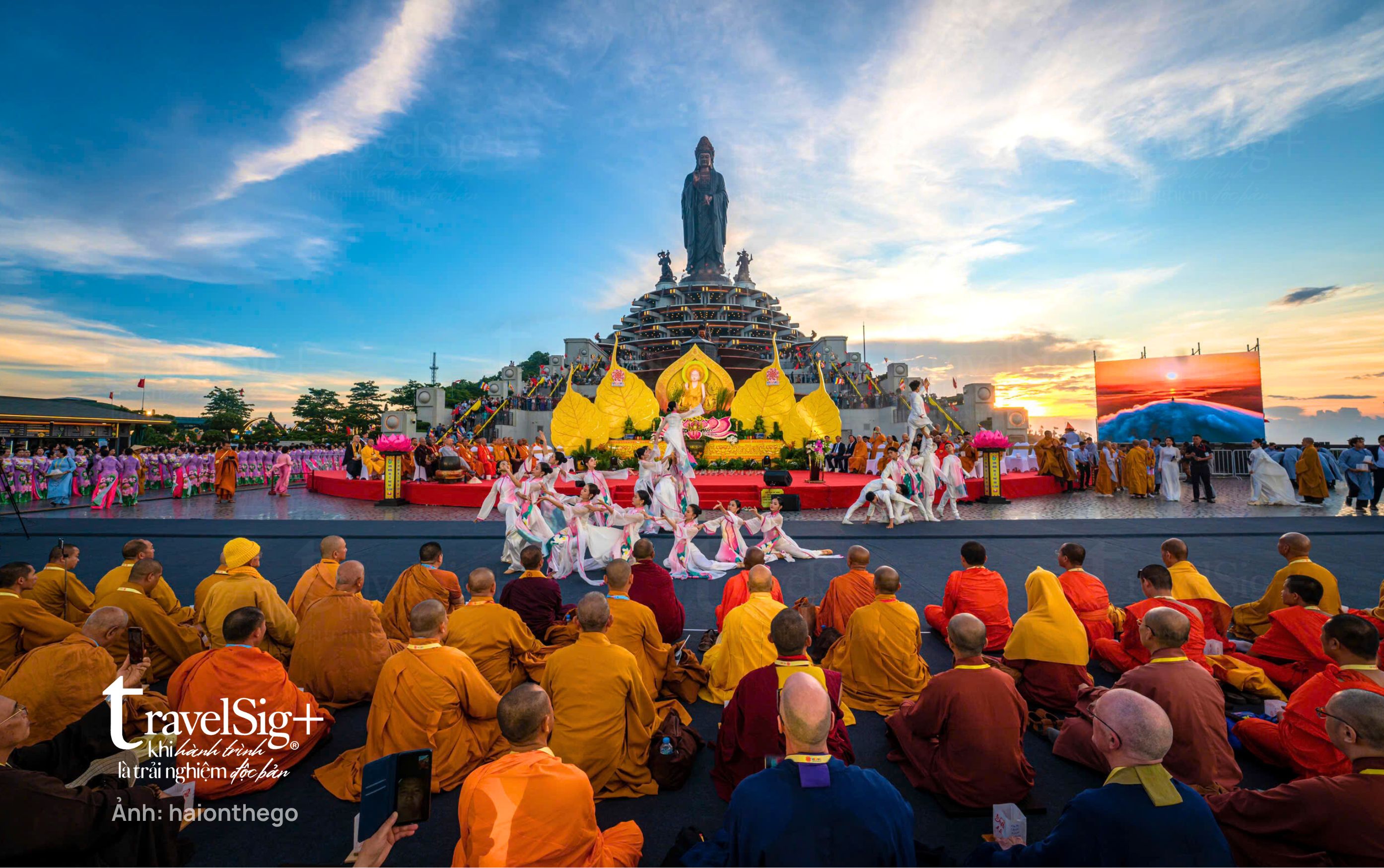 Núi Bà Đen - Hành trình tâm linh kết nối toàn cầu trong Đại lễ Vesak 2025
