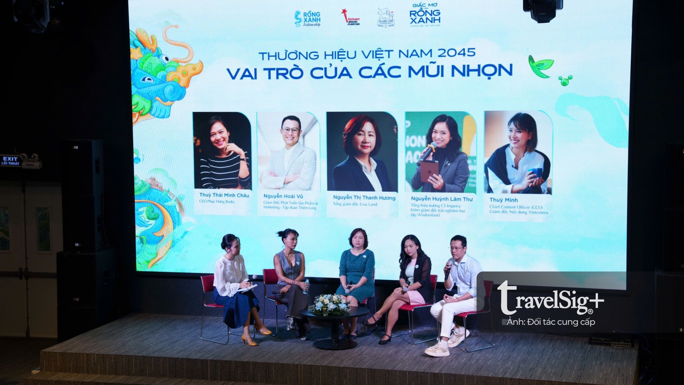 Phiên 1: “Thương hiệu Việt Nam 2045 - Vai trò của các mũi nhọn”