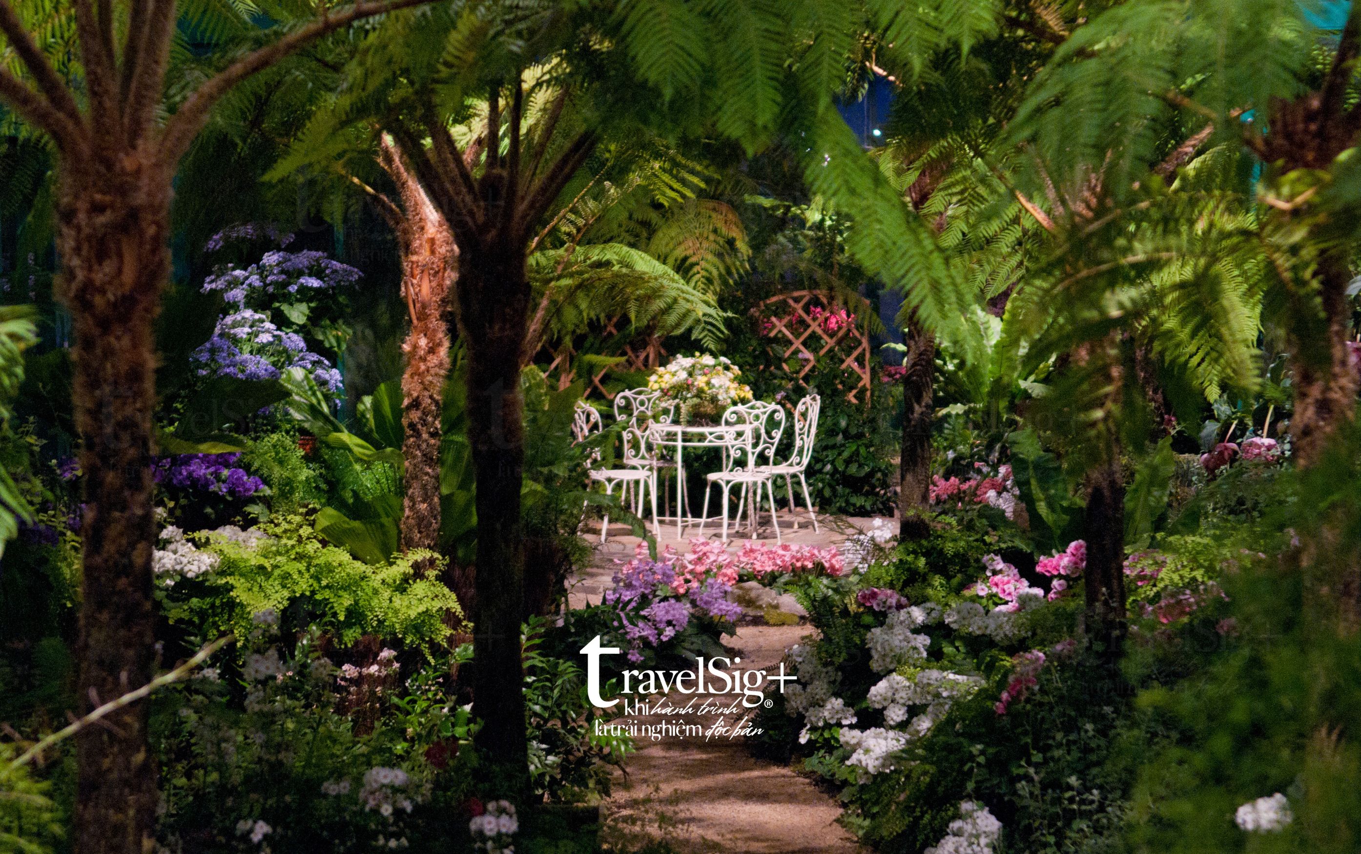 Royal Greenhouses of Laeken - Thành phố kính giữa lòng Brussels