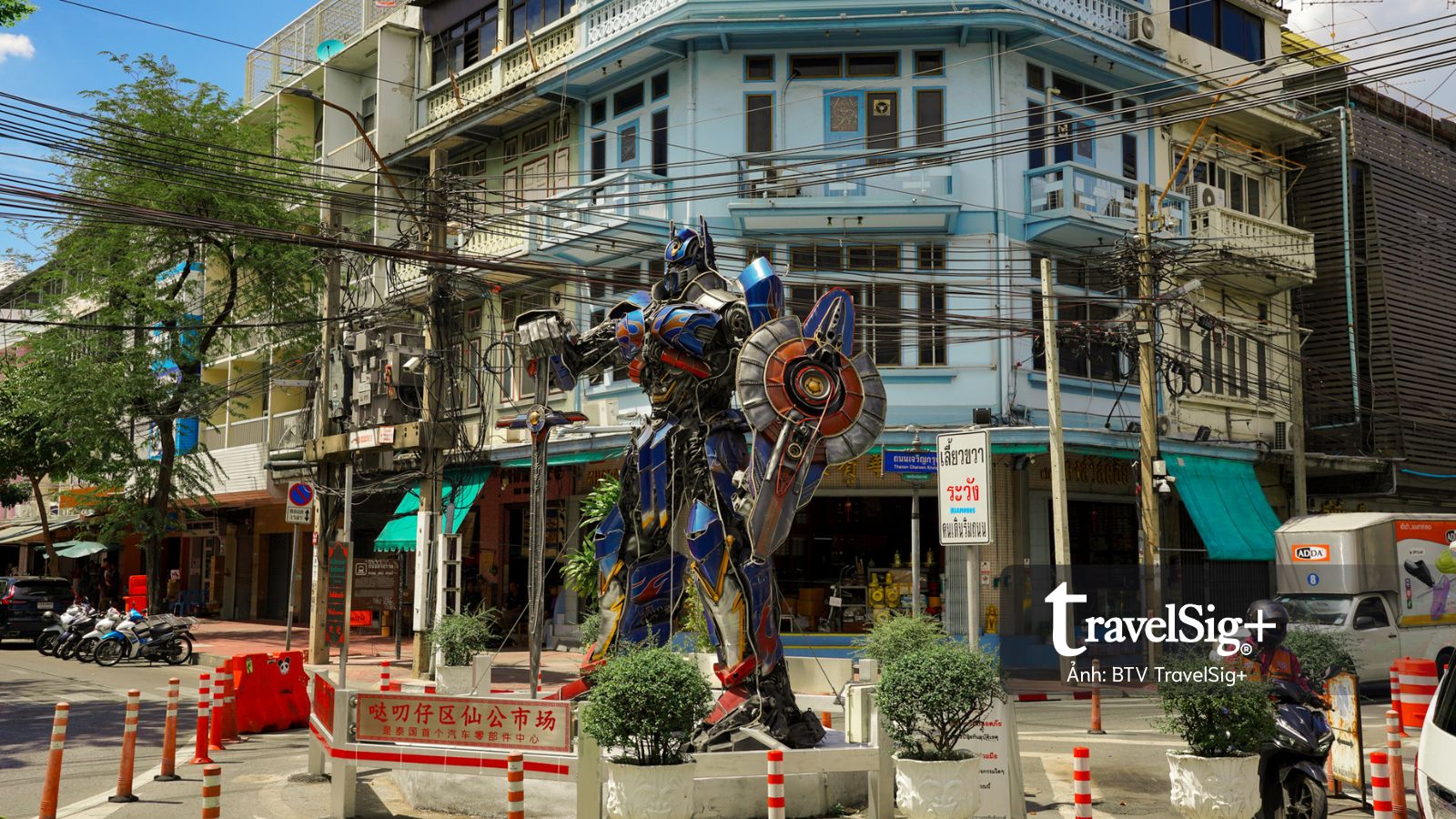 Talat Noi - Khu phố được ghép từ phế liệu cơ khí, nghệ thuật và ký ức của Bangkok