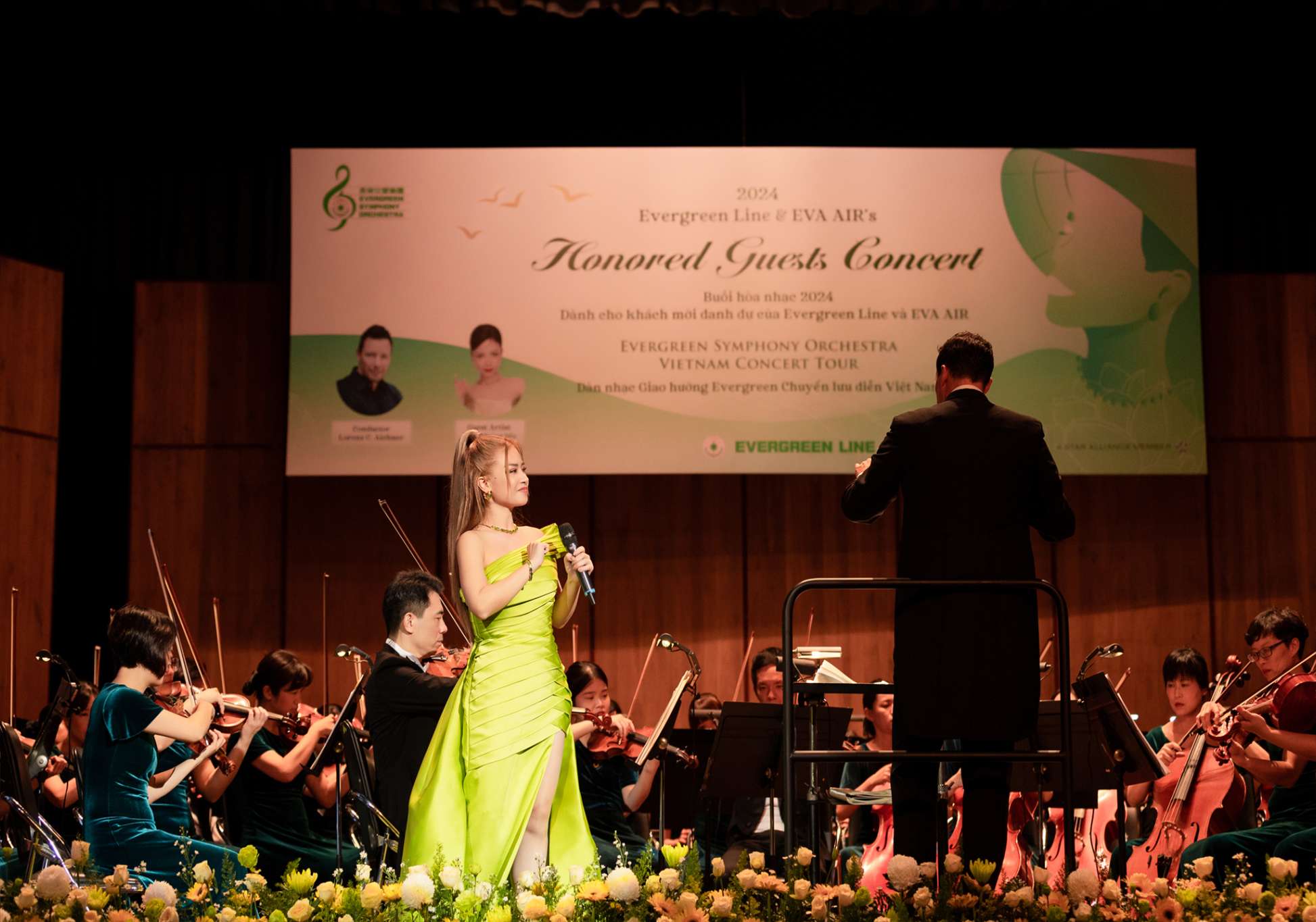 Thăng hoa cảm xúc cùng Evergreen Symphony Orchestra trong đêm nhạc đầu tiên tại Viêt Nam