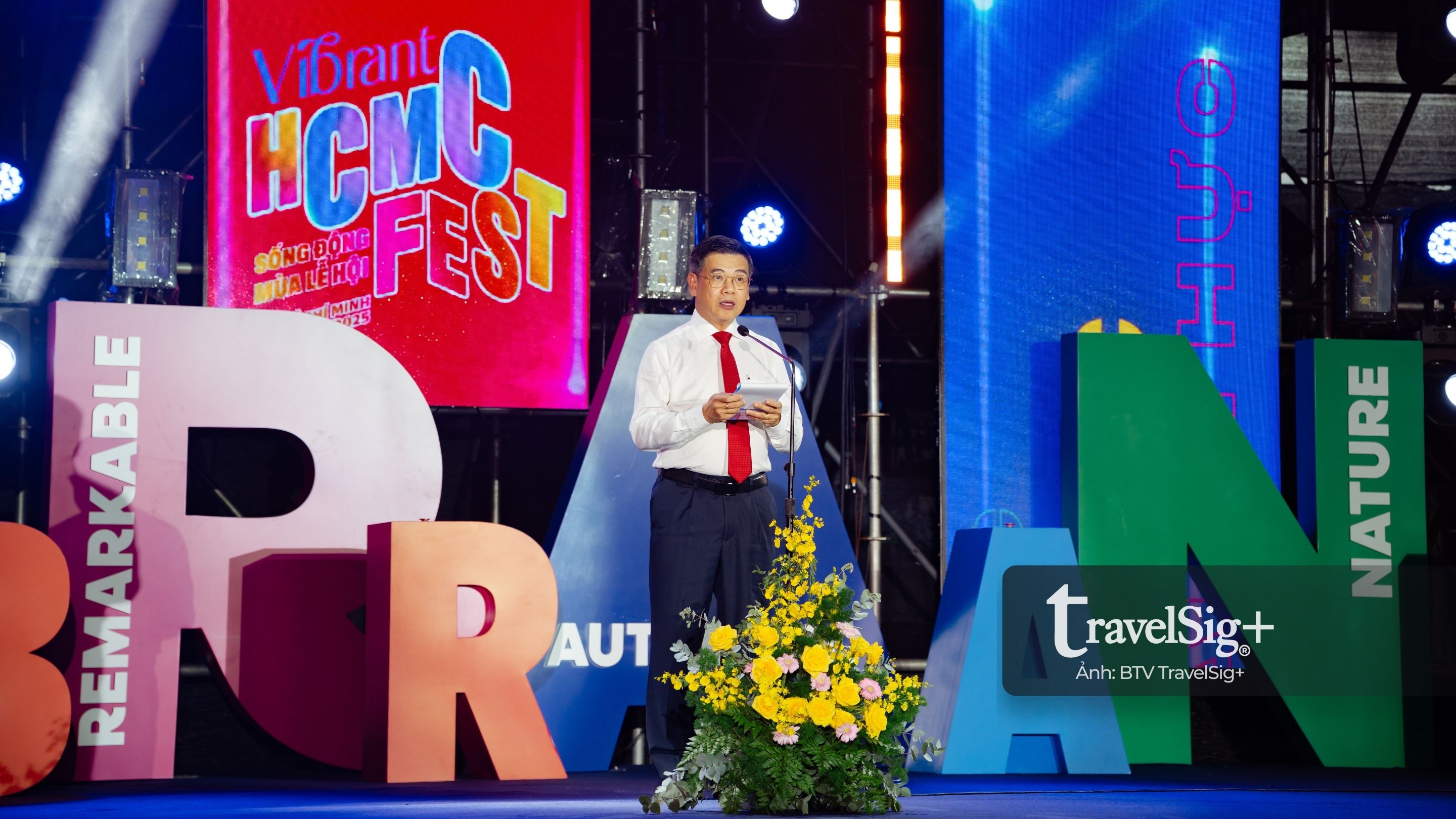 Ông Nguyễn Văn Dũng - Thành ủy viên, Phó Chủ tịch Ủy ban nhân dân Thành phố Hồ Chí Minh phát biểu tại Lễ Phát động Tuần lễ Du lịch Thành phố Hồ Chí Minh lần thứ 5 năm 2025.