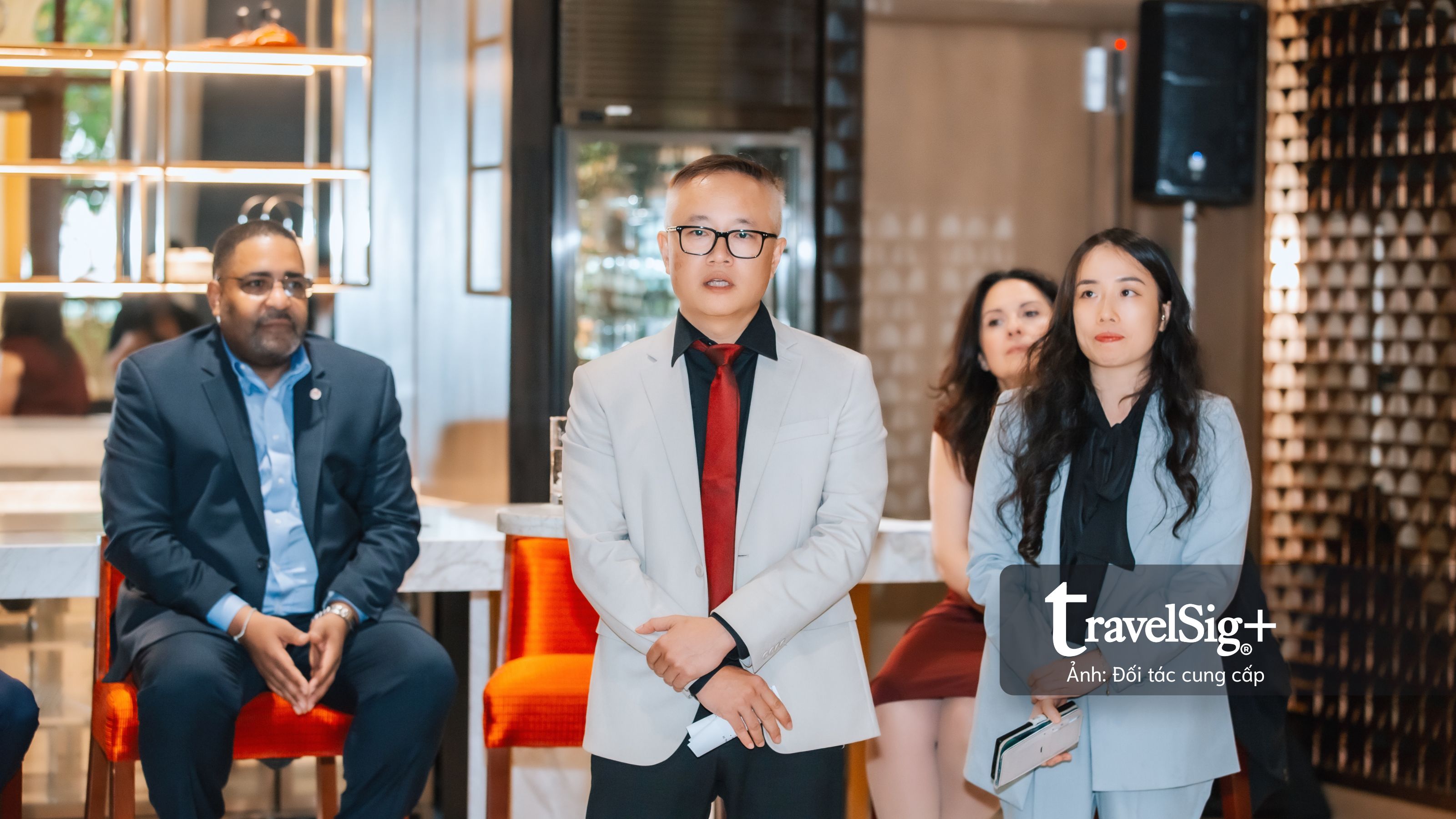 Ông Lim Song, đại diện Ban Tổ chức, cho biết Hội nghị IBF là cầu nối văn hóa - kinh tế nhằm thúc đẩy thể thao và du lịch Việt Nam, qua đó đưa Việt Nam trở thành điểm nhấn trên bản đồ quyền anh thế giới.