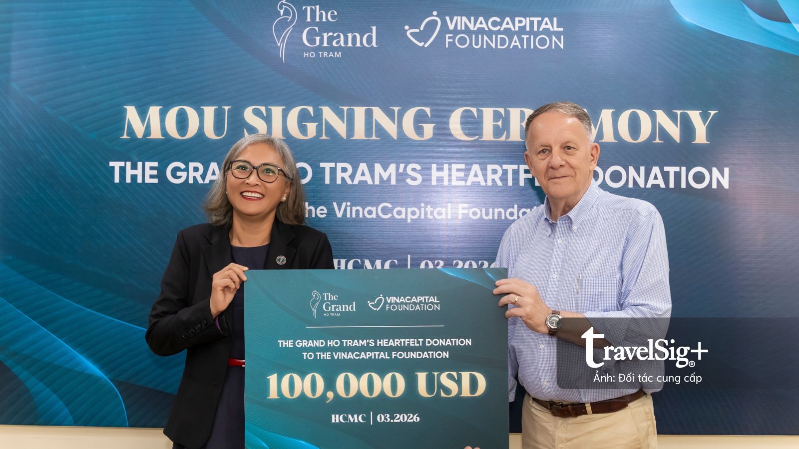 The Grand Ho Tram và cú bắt tay với VinaCapital Foundation hỗ trợ y tế & nhà ở cho người dân vùng lũ