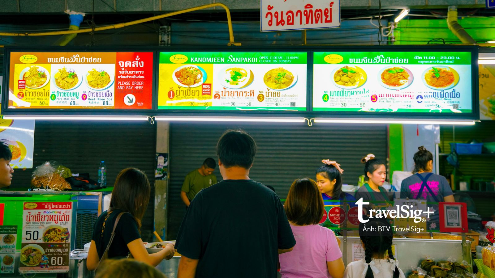 “Thưởng” Chiang Mai qua những quán ăn Michelin bình dân
