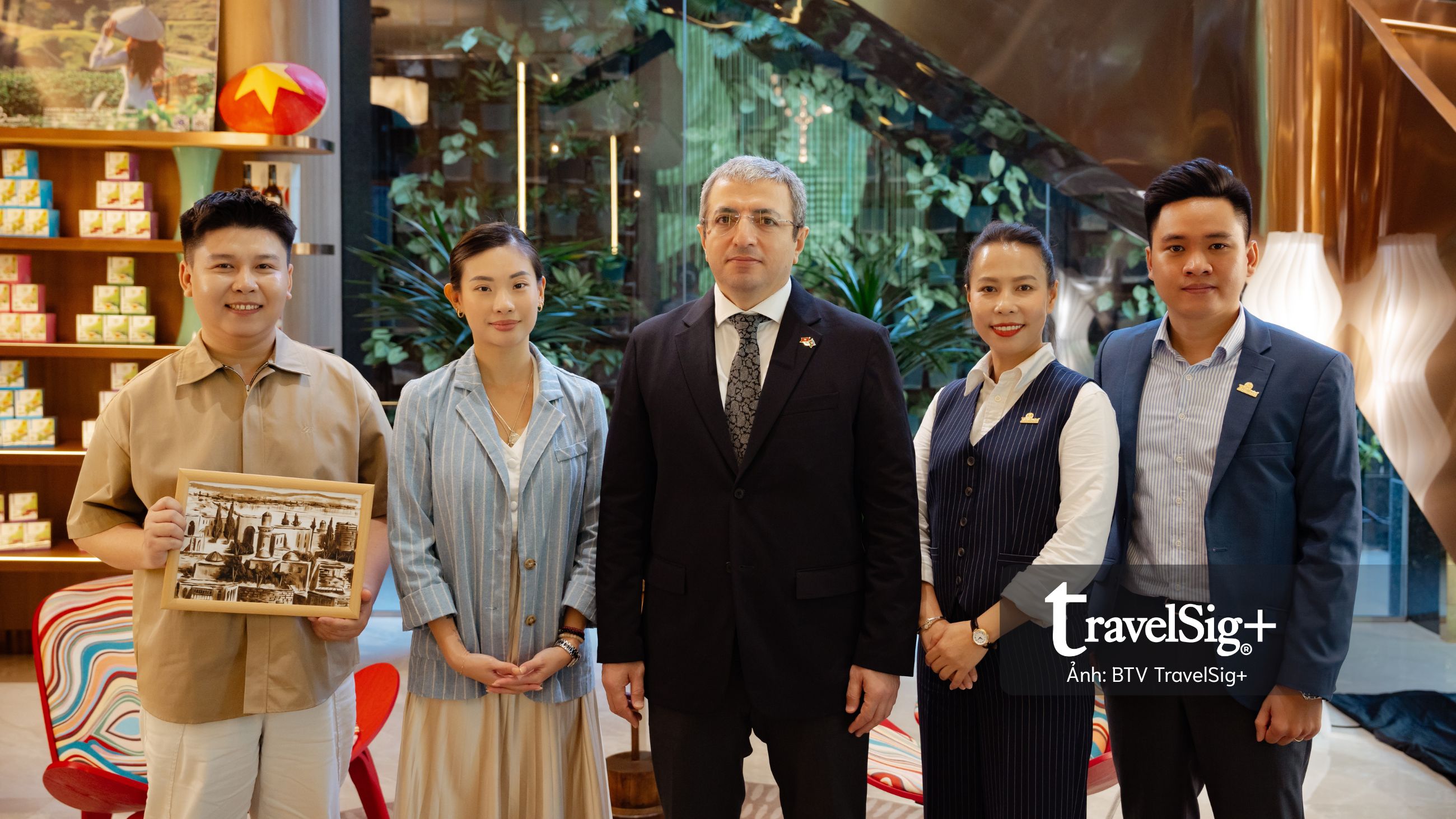 TravelSig+ đón Ngài Đại sứ Cộng hòa Azerbaijan tại Việt Nam và Du lịch Triều Hảo đến thăm, làm việc