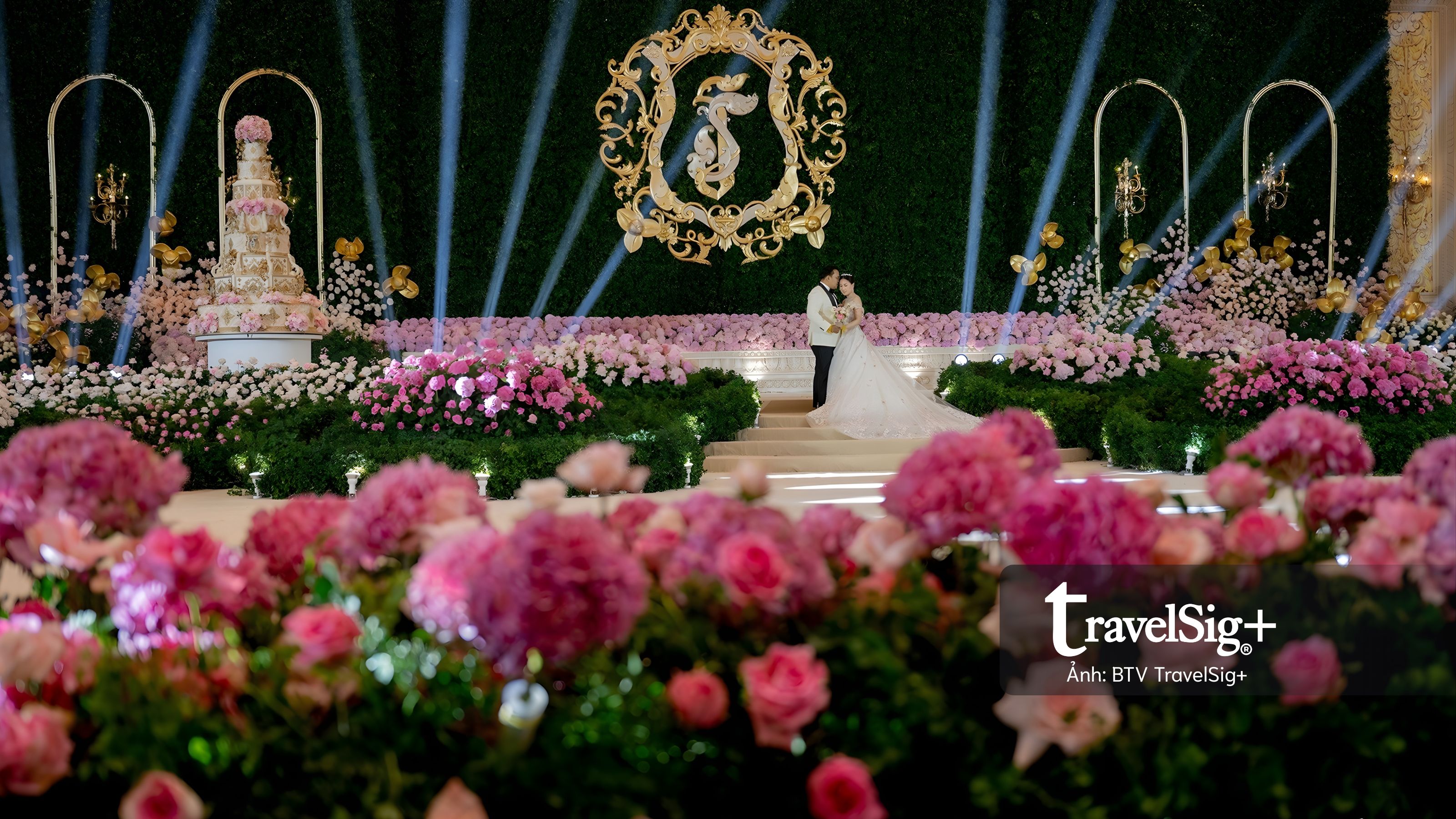 Vì sao đám cưới giới thượng lưu ở Campuchia ngày càng “ngập” hoa tươi và hoành tráng?