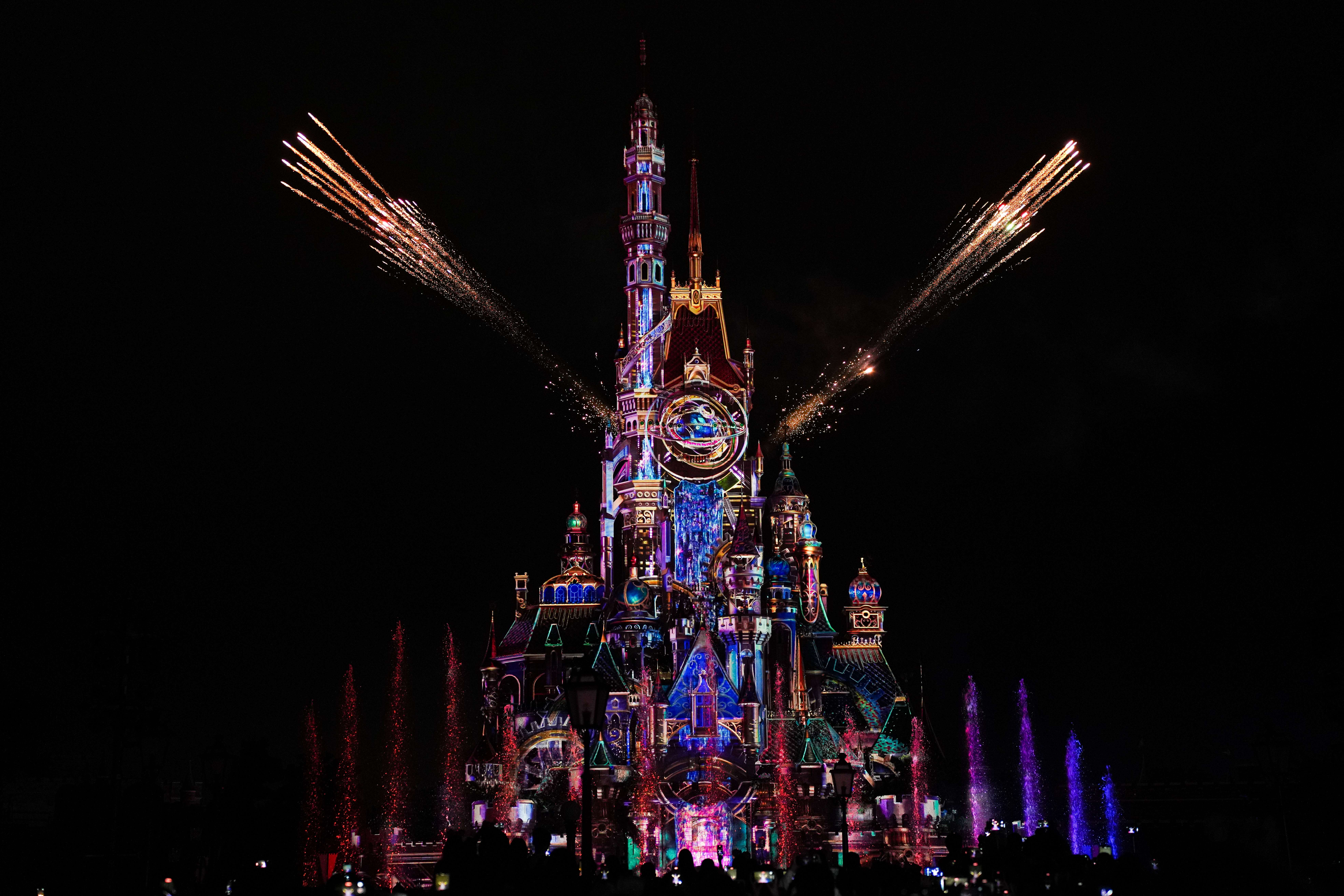 Xứ sở diệu kỳ Disneyland ở Hong Kong