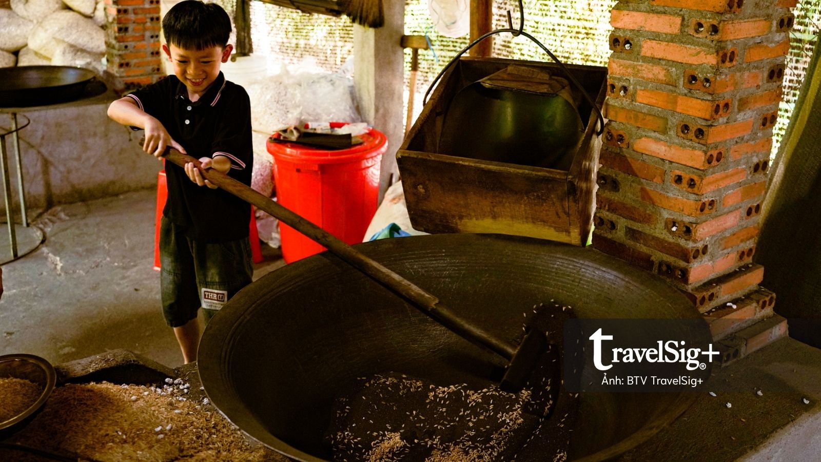 Xuôi dòng phù sa, khám phá miền Tây bằng mọi giác quan